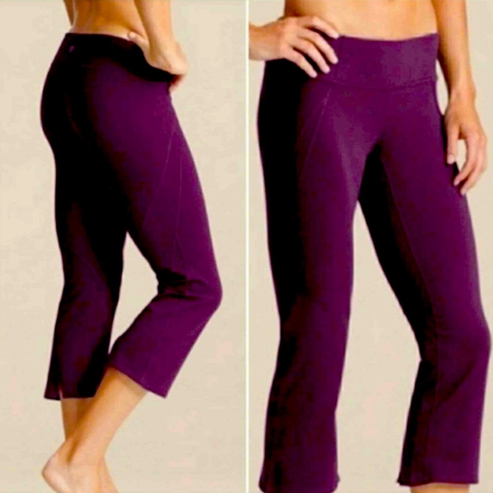 Athleta Ananda Split Kicker Capri Yoga Pants
